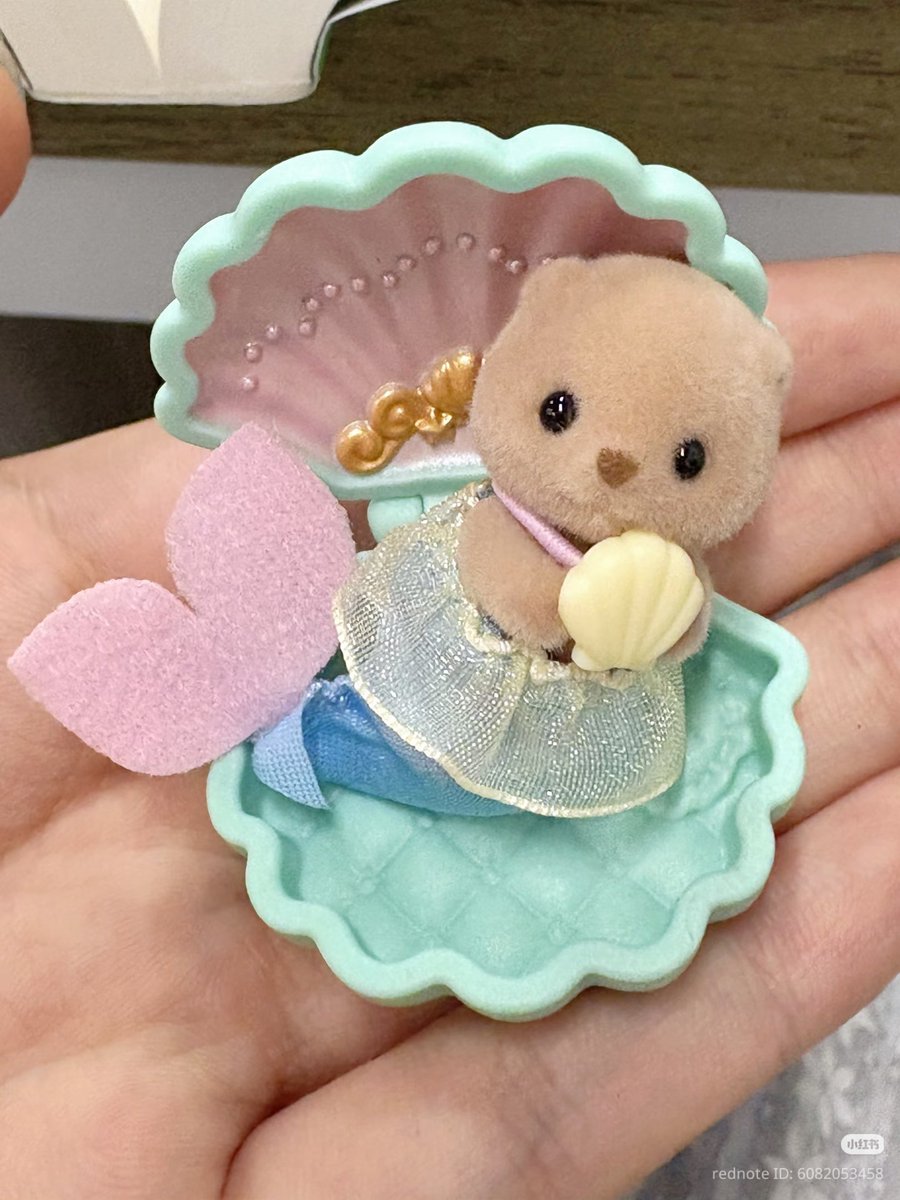 mopusans's tweet photo. SYLVANIAN MERMAID LUCUNYA KEBANGETAN 🧜🏻‍♀️😭 https://t.co/dqQ3nedp9U