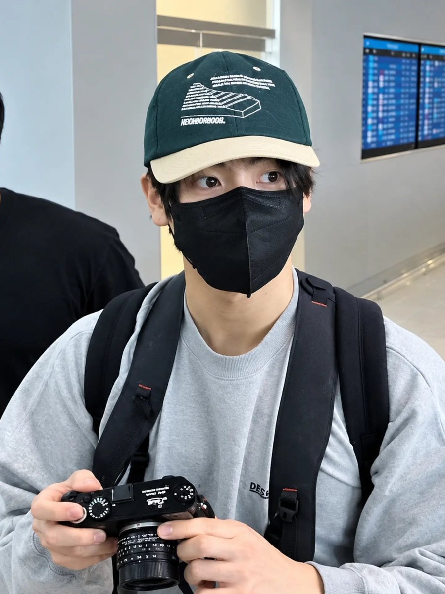 97Jungukk's tweet photo. Would you tattoo Jungkook's name where no one can see? https://t.co/VwPb5ldCKR