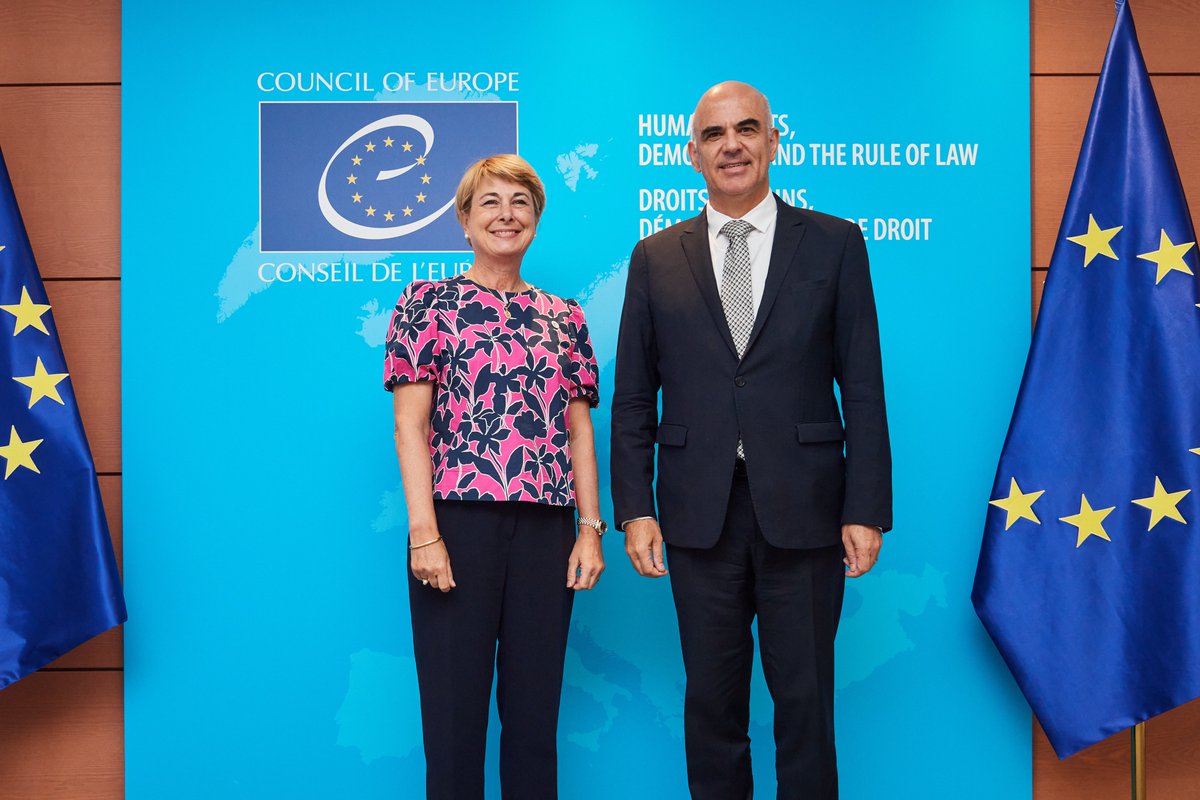 alain_berset's tweet photo. Bienvenue à Strasbourg, Madame la Ministre @IBerroAmadei.
Merci pour votre engagement fort en faveur de l’Ukraine. Sous votre Présidence, Monaco porte également des priorités essentielles pour le Conseil de l’Europe : la protection des citoyens européens, la lutte contre la désinformation, le sport et le renforcement de la coopération en matière pénale.