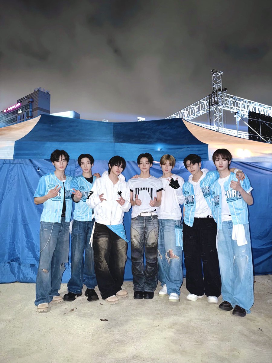 leobbyverse's tweet photo. good job sayang sayangku🫶🏻😍
FESTIVALS WITH ALD1
#ALD1FESTIVALS
#알디원의_축제_장악
#ALPHADRIVEONE #ALD1
#알파드라이브원 #알디원 https://t.co/U1hvv6Rd0x