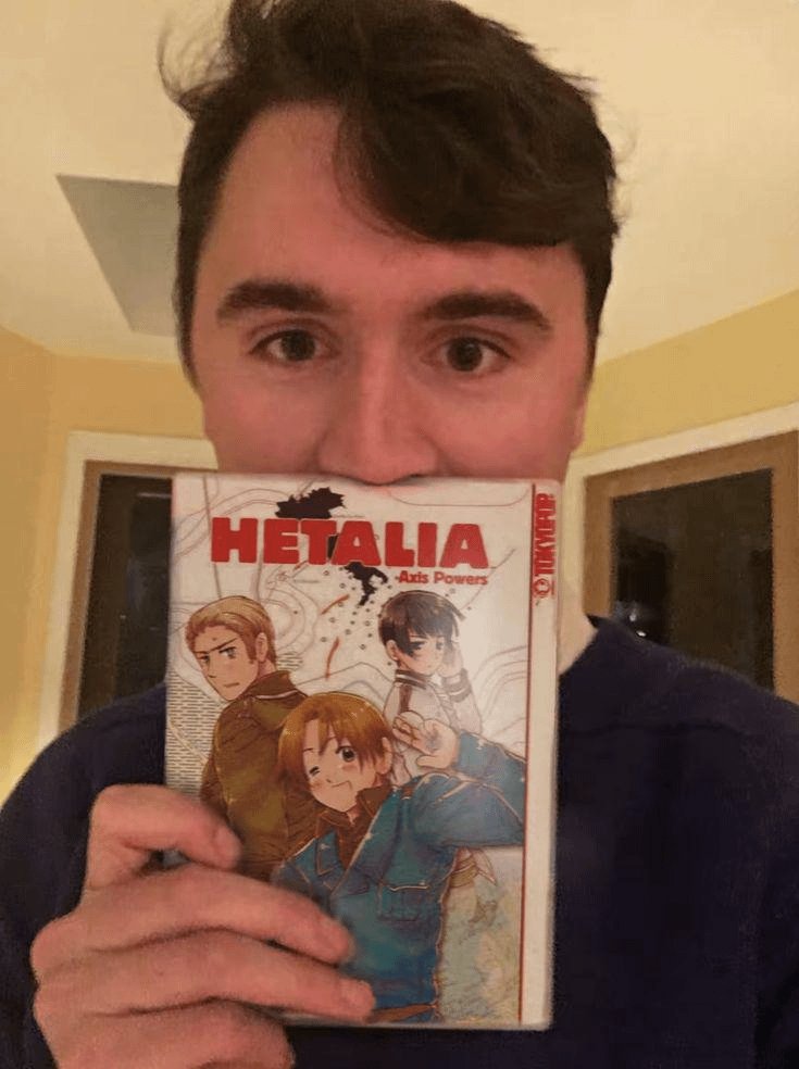 JakesRightBoob's tweet photo. one day when i get my hands on the english hetalia manga i swear ln my life i will recreate this https://t.co/hIiqigaZc8