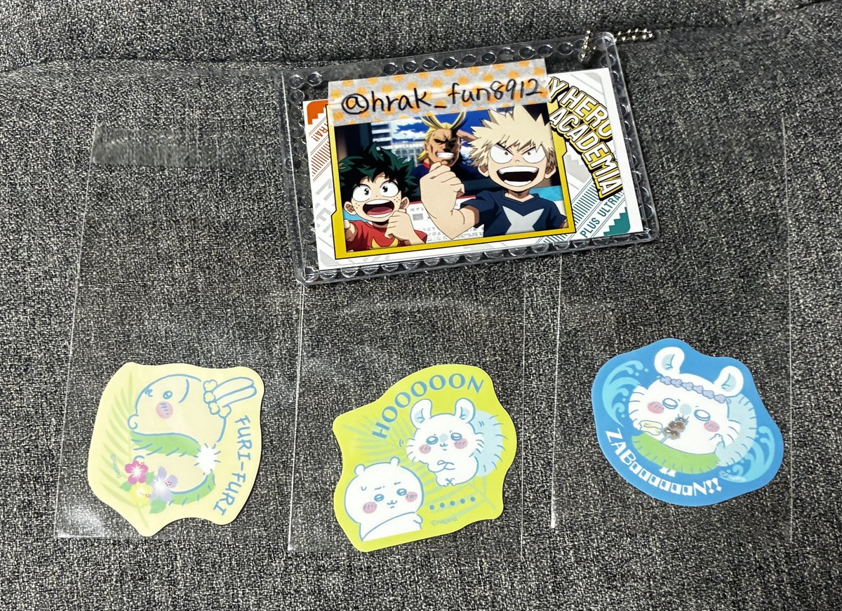 hrak_fun8912's tweet photo. 【交換】映画 ちいかわ  ダイカットステッカー付きグミ シール ステッカー

【譲】モモンガ モモンガ＆ちいかわ うさぎ

【求】画像２枚目⭕️ちいかわ単体特に求めております。

都内手渡しor郵送
検索からもお気軽にお声がけください。 https://t.co/PzmRGN488O