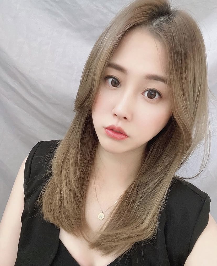 bayun0034's tweet photo. 幹
去姐那裏吃飯
我都感覺我姐夫有點故意
衣服不穿  
穿條四角褲在我面前一晃一晃
就沒有一點邊界感嗎？ https://t.co/21ZZBwKMzr