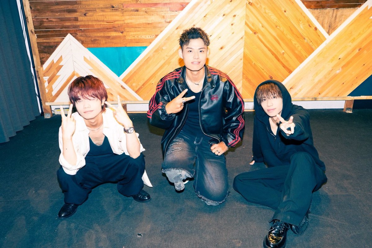 luckylookcore's tweet photo. 本日招待LIVEありがとうございました！

初めて見た方にもラルコのライブが楽しいと思ってもらえたら幸いです！

次回のライブは10月3日の京都河原町での路上LIVEになります！

お待ちしております！！！ https://t.co/kw6i73wy5C