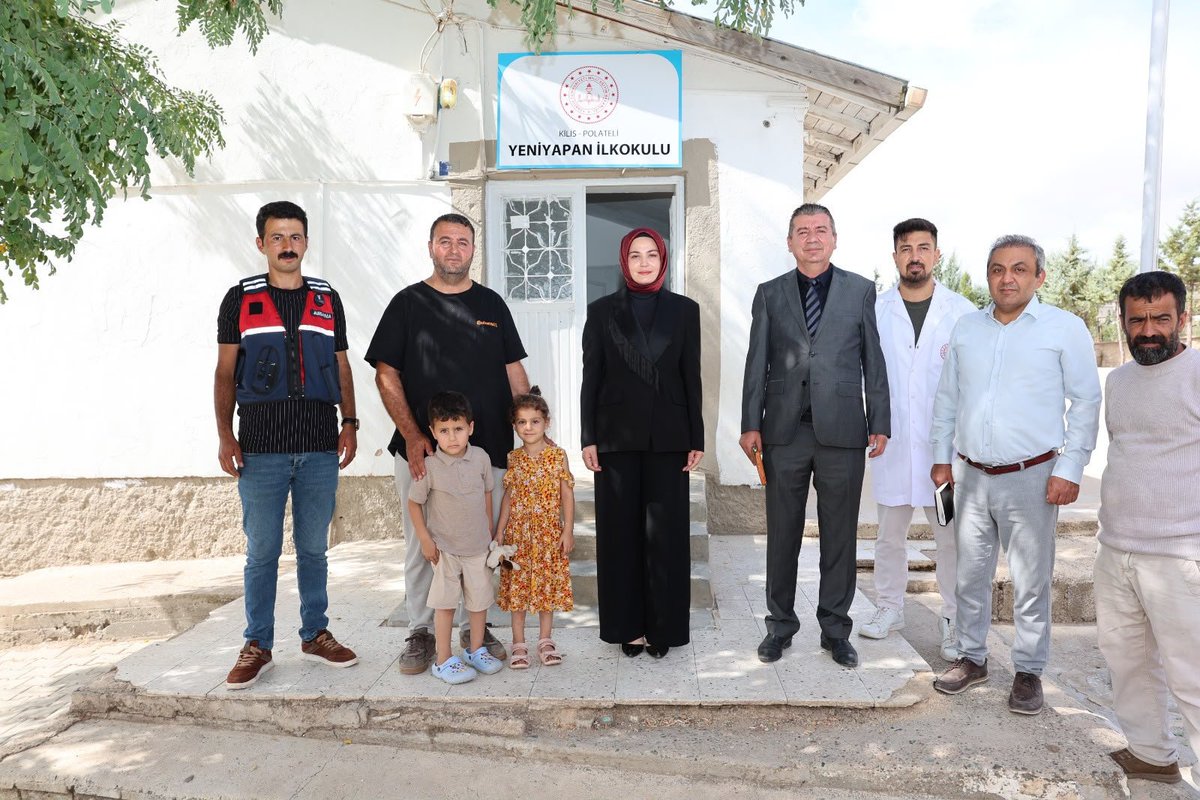 polatelikym's tweet photo. 📍 Yeniyapan Köyü Okulu Ziyareti

Kaymakamımız Sn. Esra Bozan, Yeniyapan Köyü Okulu’nu ziyaret ederek öğretmen ve öğrencilerimiz ile bir araya geldi.

Okul çevresinde de incelemelerde bulunan Kaymakamımız, okulun genel durumu ve ihtiyaçları hakkında yetkililerden bilgi aldı. https://t.co/SSmisYxRPR