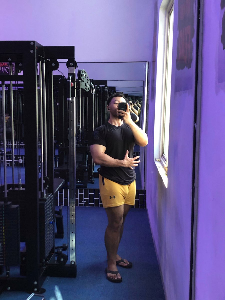 Mermaicula's tweet photo. Hiii.. it’s me again… Satria..
Kenalam yok.. mumpung belon ada yang punya nih 🤣
#Makassar #Single https://t.co/ojysIV7jHj