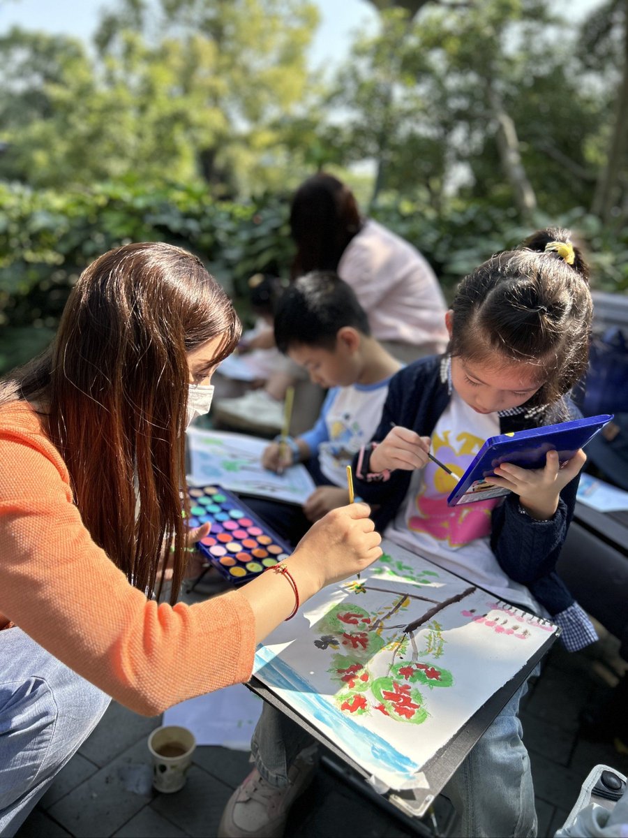 LiviaShahtk's tweet photo. Vive la magia del arte en nuestra sesión de pintura al aire libre! Un espacio para crear, sentir y compartir con amantes del arte, reservas ya ， https://t.co/koYIL8ZlZi