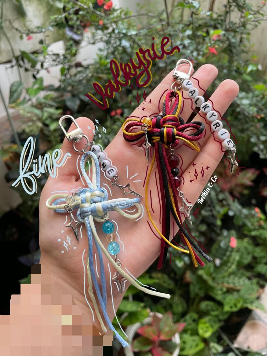 ReiRinandCo's tweet photo. ⭐️INTEREST CHECK⭐️

Halooo!! Kami berencana untuk open Pre-Order Ensemble Stars Lucky Knot Keychain nih 🤩✨

Contoh seperti di foto yaa, untuk unit UNDEAD nanti tali ungunya akan lebih gelap.

Jika ada request unit selain di foto boleh komen yaa~
#warungenstars https://t.co/eiwsQdWxTA