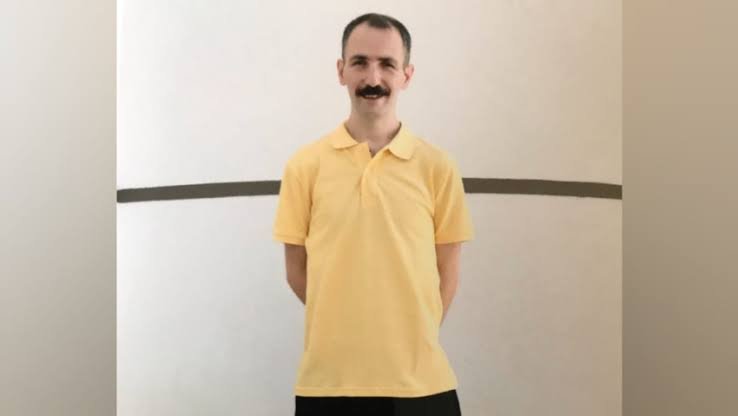GrupYorum___X's tweet photo. Marmara 6 No'lu L Tİpi Hapishanede tutuklu bulunan emekçımiz Cem Dursun'u açlık grevinin 155. gününde olmasına rağmen tahliye etmemek alenen canına kastetmektir.

13. Ağır Ceza Mahkemesi tutukluluk devam kararı verip mahkemeyi 11 Kasım'a erteleyerek sorumluluğu üzerine almıştır https://t.co/LTkw0isNIU