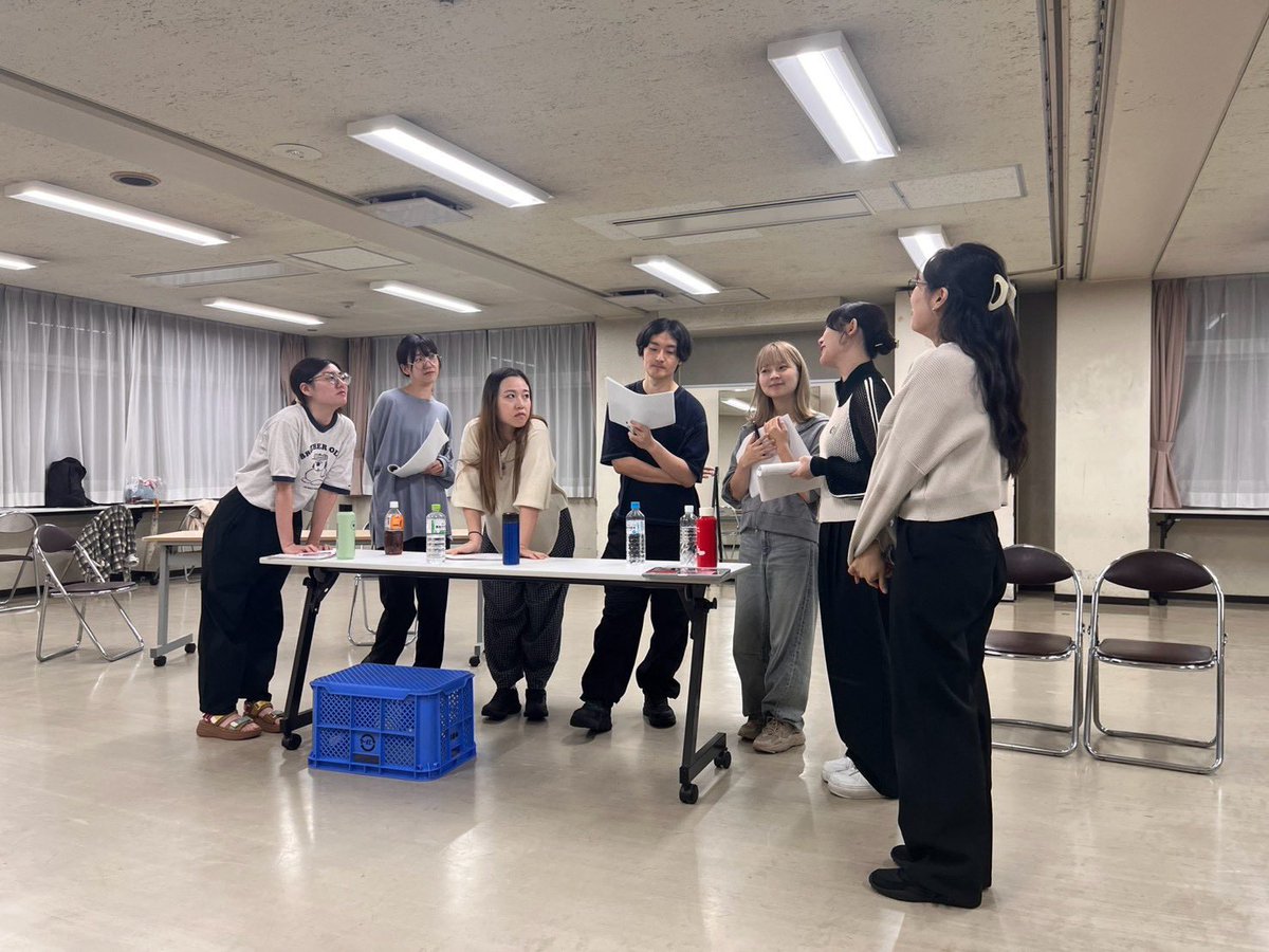 mika_hattori_'s tweet photo. #AM254
劇団員ってこんな感じなのかなとか
演劇人ってほんとになんでこうなのとか
みんなと擦り合わせていく時間が
面白くてこわいです
馬鹿にしてもいいから
この舞台を観てもらいたいです
とっても待っています
私はBチームのみの出演です!
🎫予約はこちらから
https://t.co/4aP66NaY50 https://t.co/DrQixiOU9e