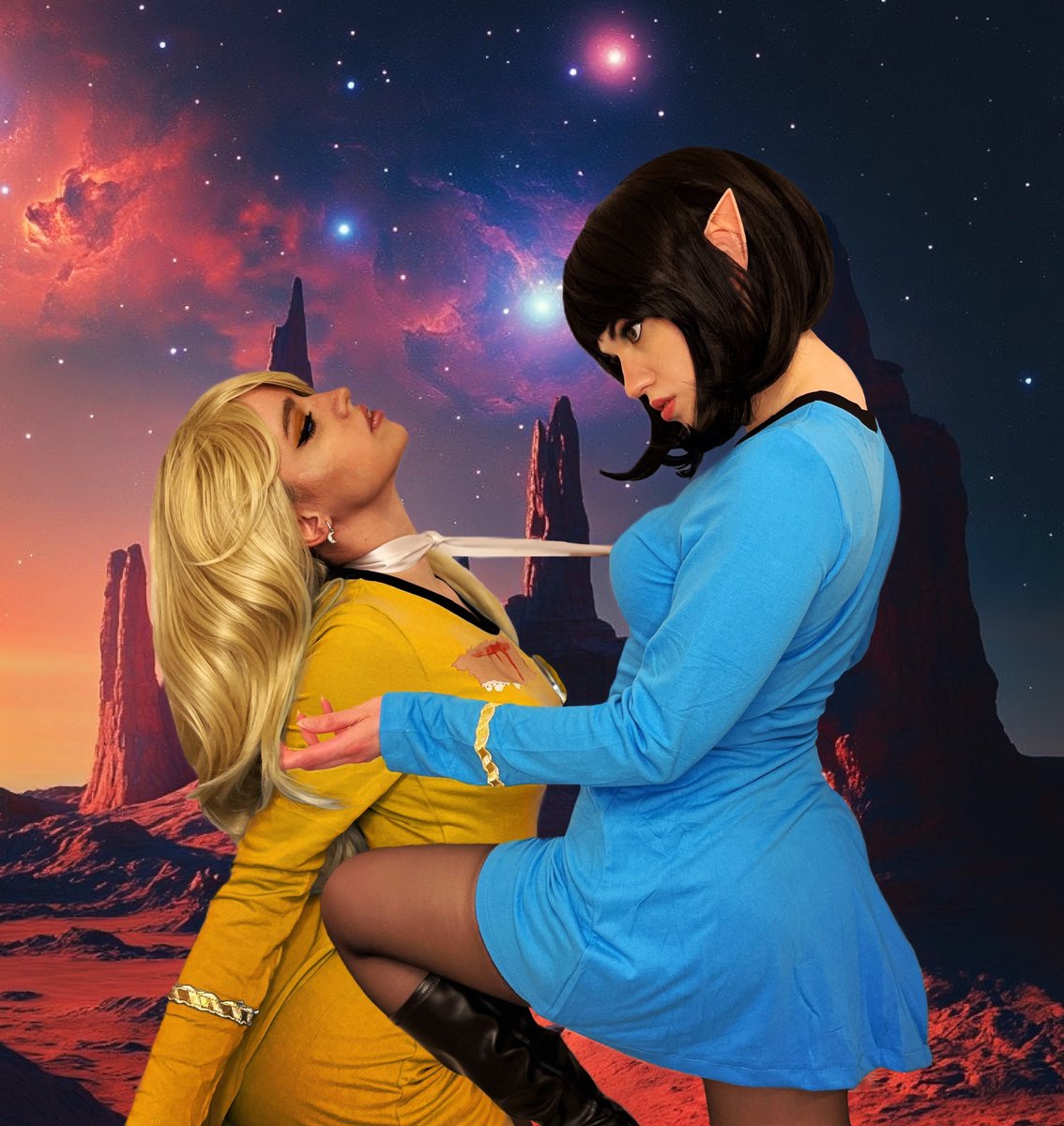 Saintwick_SxS's tweet photo. Pon Farr but make it sapphic… 🖖🏻🏳️‍🌈
(Female) Kirk/Spock cosplay!
#cosplay #cosplayergirl #startrek #scifi https://t.co/hYBEn3Fgfz