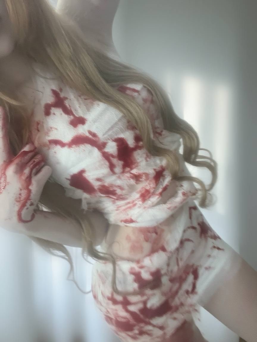 eternaliee's tweet photo. love me in cold blood ♡ https://t.co/OogZxiAbPC