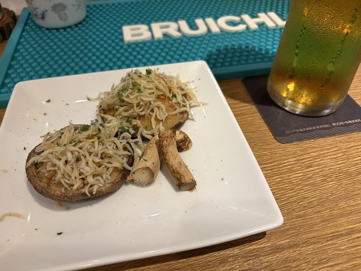 Zebra828's tweet photo. お疲れ生です。

Punkを２杯飲んでしまった.......

#wyvern #brewdog https://t.co/GdlLs0QIbL