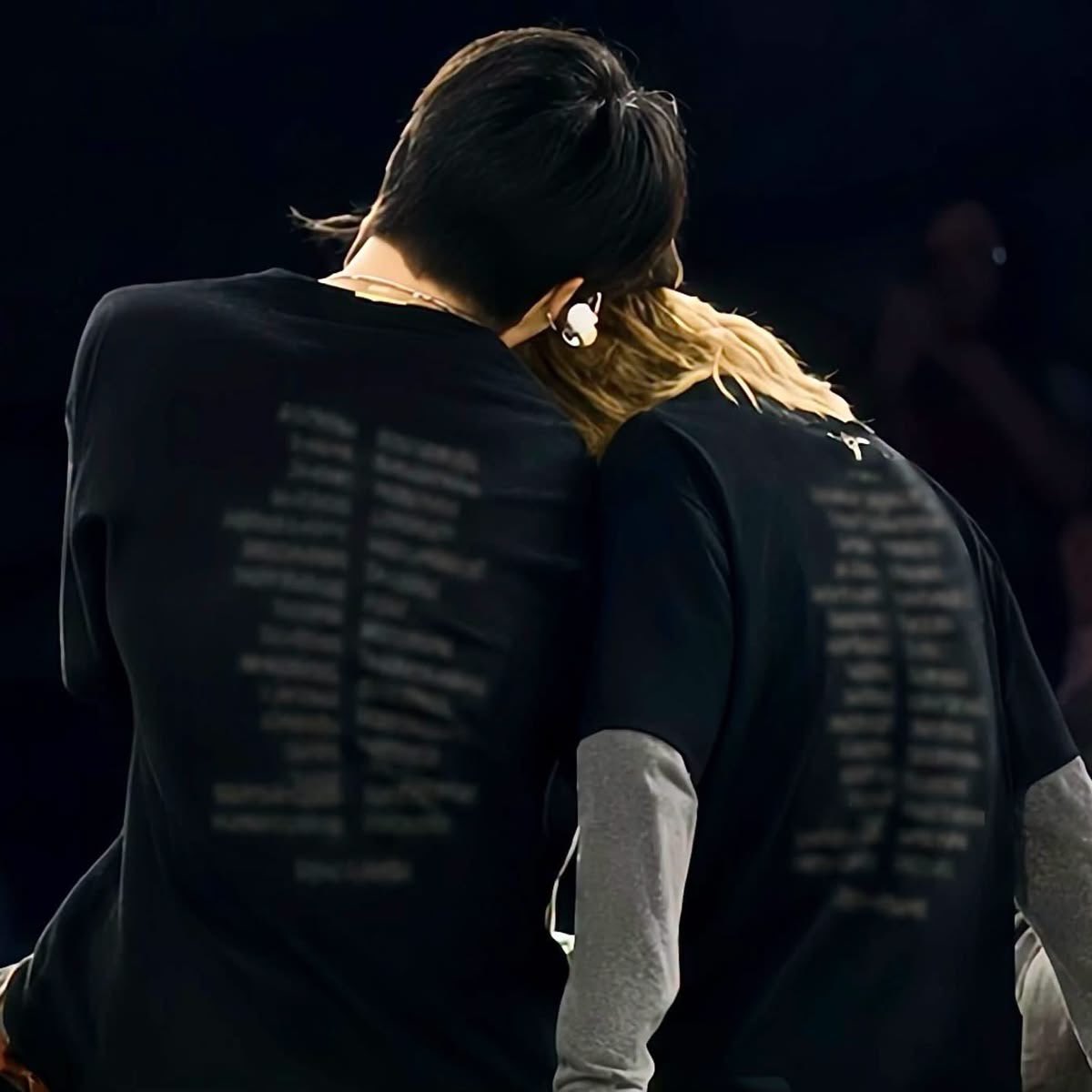 daintyypjm's tweet photo. i love that jikook have ZERO concept of personal space https://t.co/xad30AHINg