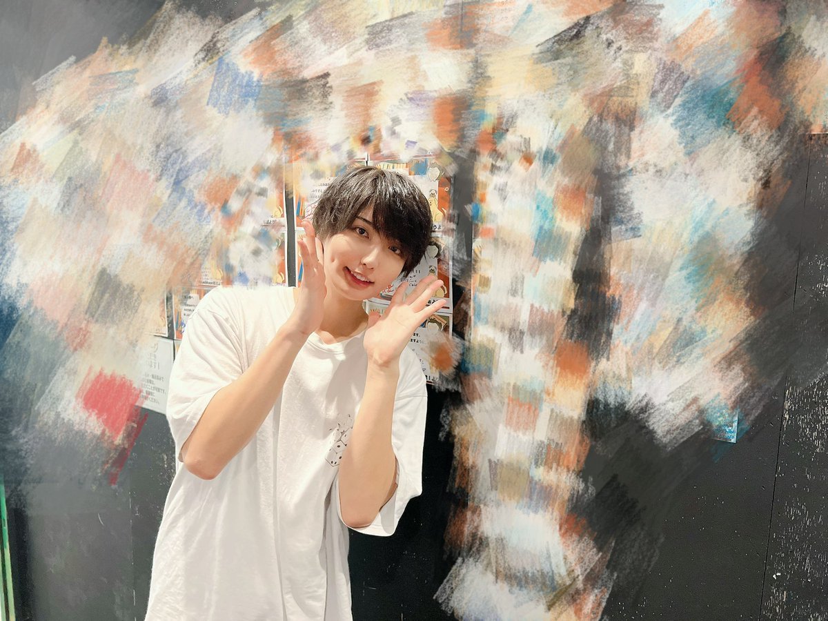yuto_idolity's tweet photo. 「 本。」初日ありがとうございました！📕✨ 皆さんのお陰で素敵な時間を過ごせました！
応援メッセージボードも励みになります嬉しいよー！😆
喉しっかりケアして明日からも熱く！！🔥

#本2026 https://t.co/BTQ5f7ZNin