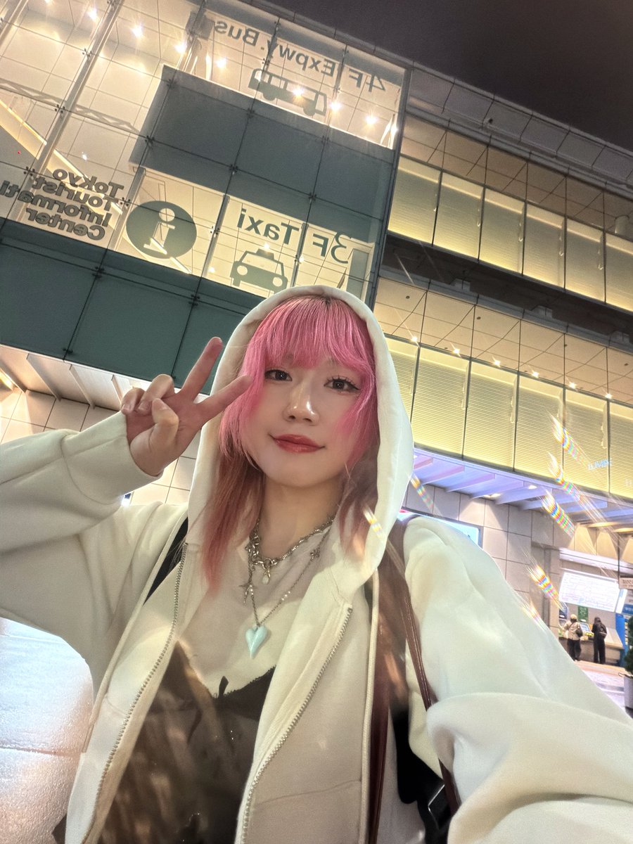 she_is_light_'s tweet photo. 0.5曲で本日ストリートライブ終了
にもかかわらず出会ってくれた方がいて
やってみるもんだなぁって思った！
ありがとうございました！！ https://t.co/MIiZQOCT8N