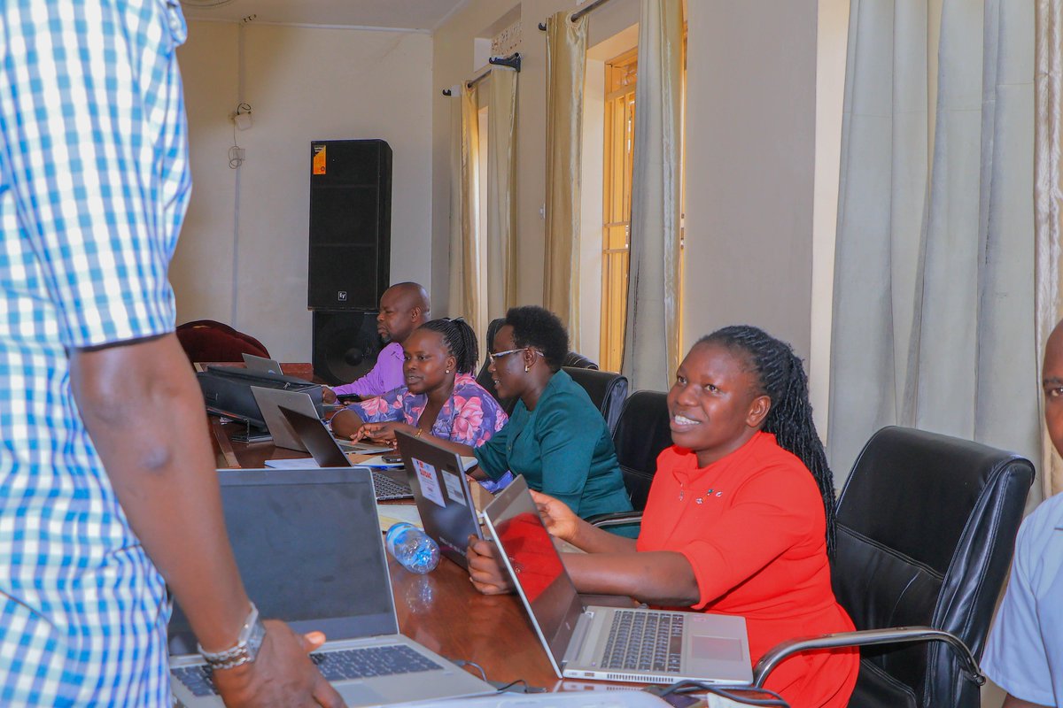AruaCityUg's tweet photo. Arua City staff today underwent training by the Ministry of Public Service on the Human Capital Management System, covering leave application, payslip access, Balance Scorecard and other HR functions hence advancing efficient, accountable and digital public service. https://t.co/Qoz1jsx99r