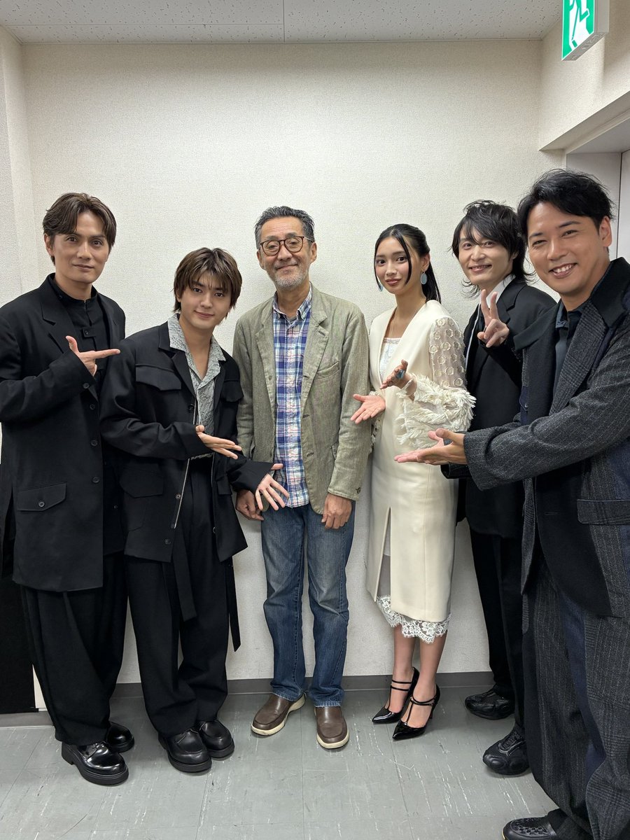 kazuki_kato1007's tweet photo. Vシネクスト 仮面ライダーカブト20th天を継ぐもの 完成披露舞台挨拶！公開はまだ先ですが、ようやくこの日を迎えられて嬉しいです。多くの人に届くよう、皆様応援よろしくお願いします！
#仮面ライダーカブト20th https://t.co/JiIMbqDWYO