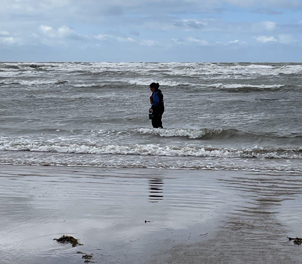 EnvAgencyNW's tweet photo. Today marks the end of the bathing water season.

Throughout the summer we've taken 700 samples at designated bathing water sites in the North West.

We're committed to improving the quality of coastal waters, rivers and lakes to benefit the environment and all who use them. https://t.co/MceKNkv4iA