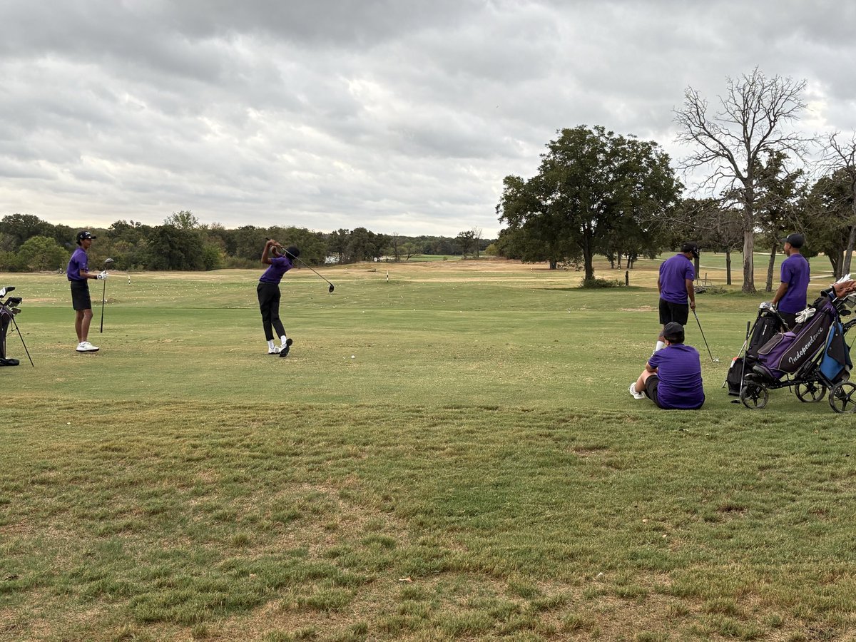 CoachLane4848's tweet photo. First tournament of the year for the Knights JV! Letβs go! #StateofMind βοΈ https://t.co/hT2Y4O3ioG