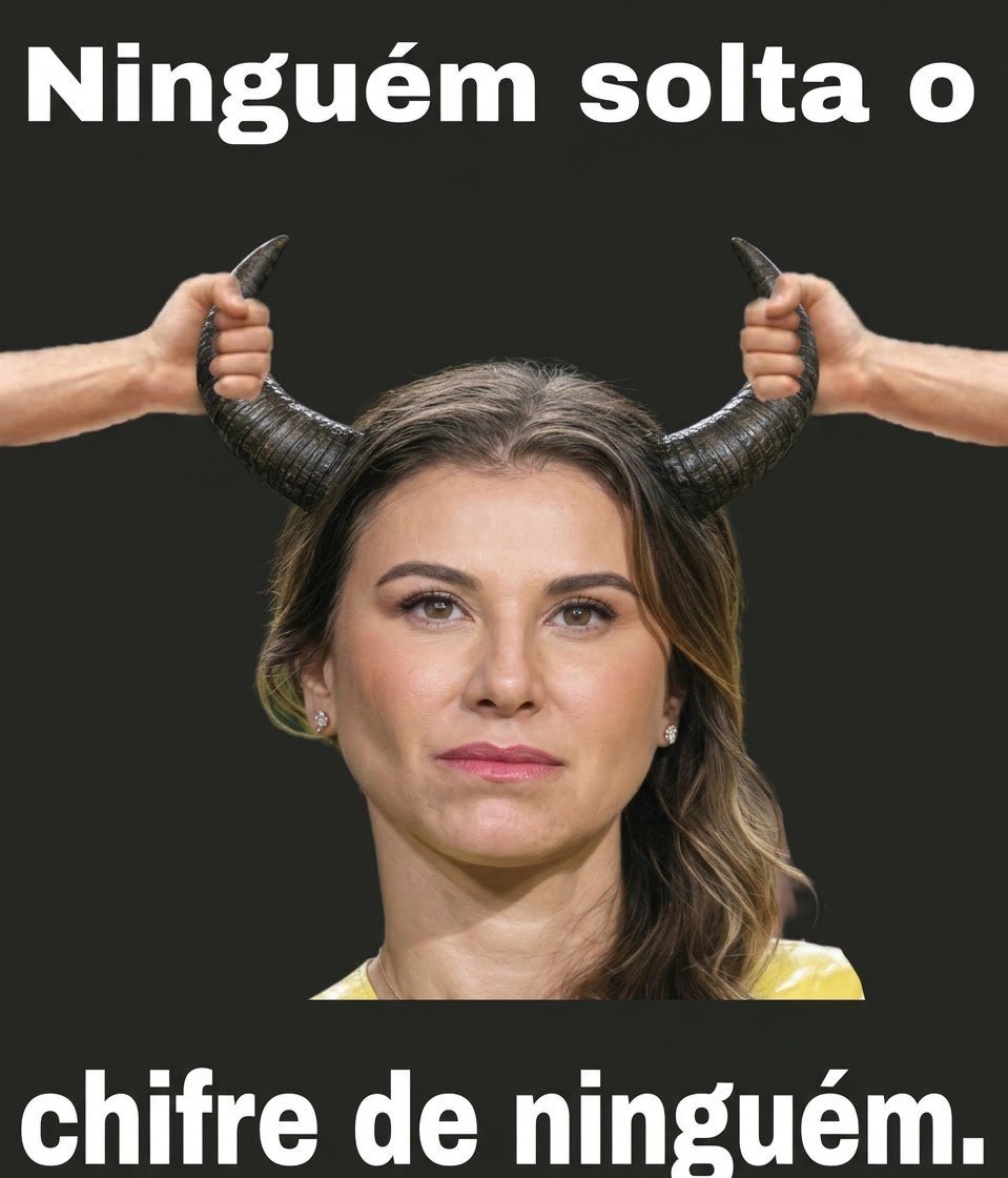 franschuartz13's tweet photo. Só melhora! 🤣

DEUS PÁTRIA E ORGIA 
BOLSORUBA https://t.co/5iw0AhvfNF