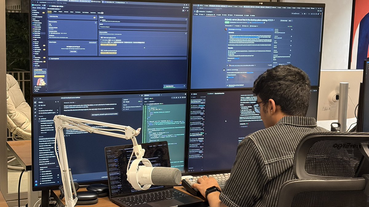 istgishaaaan's tweet photo. If your CTO’s setup ain’t like this, you’re ngmi https://t.co/BMd8Wuaz7r