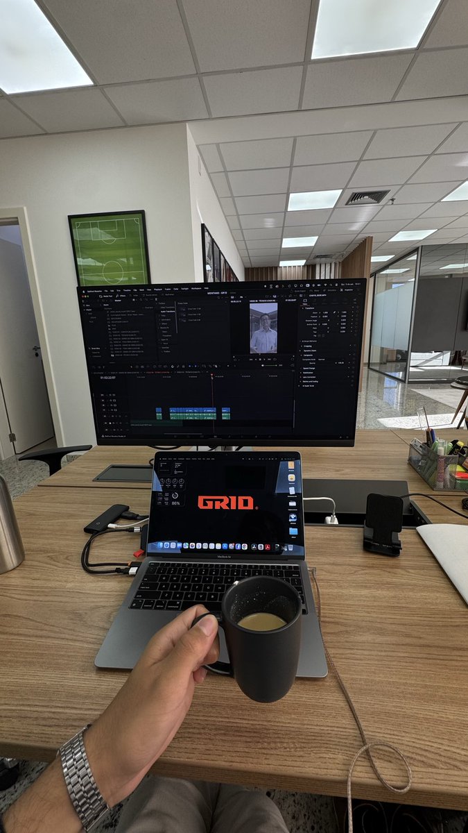 LorranPenna's tweet photo. Let’s get another workday started! https://t.co/RtyAImHMv7