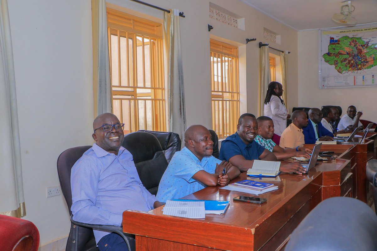AruaCityUg's tweet photo. Arua City staff today underwent training by the Ministry of Public Service on the Human Capital Management System, covering leave application, payslip access, Balance Scorecard and other HR functions hence advancing efficient, accountable and digital public service. https://t.co/Qoz1jsx99r