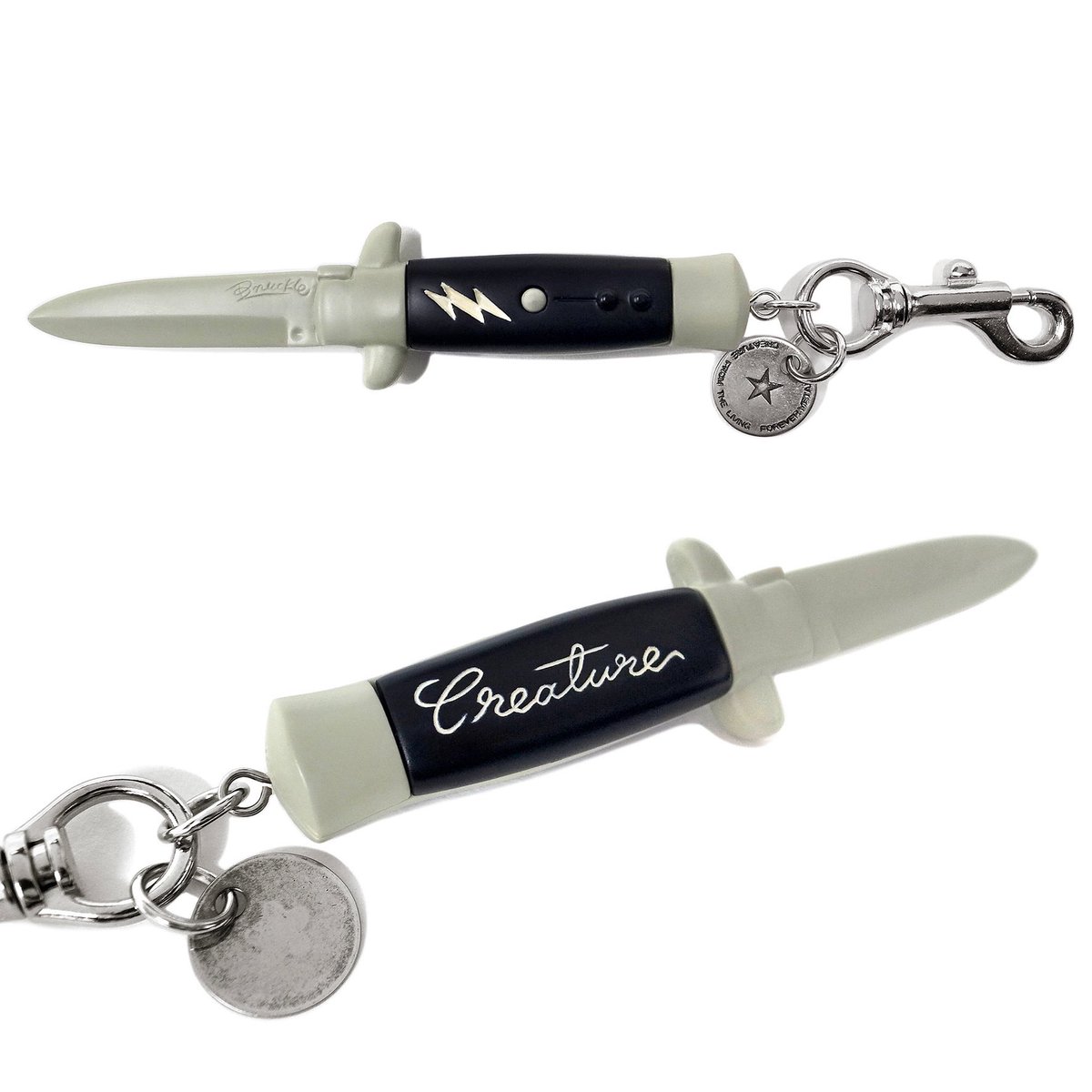 greed_store's tweet photo. 【グレー、ブルー、イエロー共にラスト1点!!】
#creaturefromtheliving
●「SWiTCHBLADE」Big Key Chain!!
Made by #KNUCKLE ( #LittleChopDesign )
鉄砲ナスカンはこだわりの「MADE IN JAPAN」!!
丸カンも太く迫力あるタイプを使用!!
◎ご購入はコチラ
https://t.co/BevjK6oRCF https://t.co/jpCJqC72hG