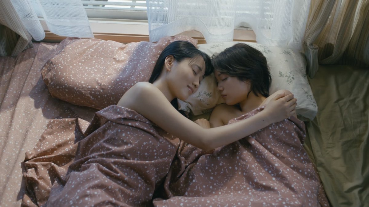 untitled_28's tweet photo. Itsufuyu and the beds
#チェイサーゲームW水魚の交わり 
#菅井友香 #中村ゆりか https://t.co/PGSBpIEWQw
