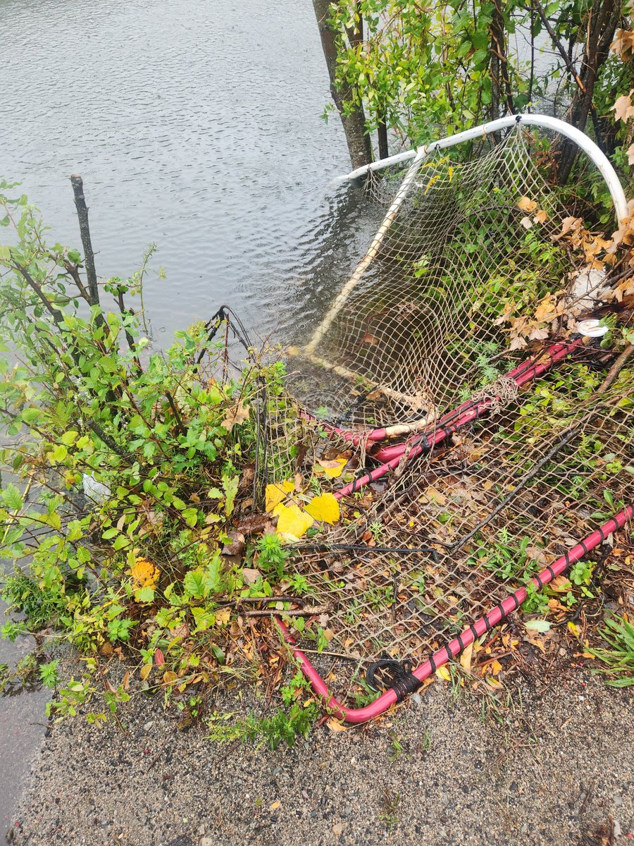 TimInCanton's tweet photo. @TWazo11 Well... given where I'm fishing, you're not far off... have had small success snagging some large mouth... I'll leave that lie https://t.co/YnCNc7bQFK