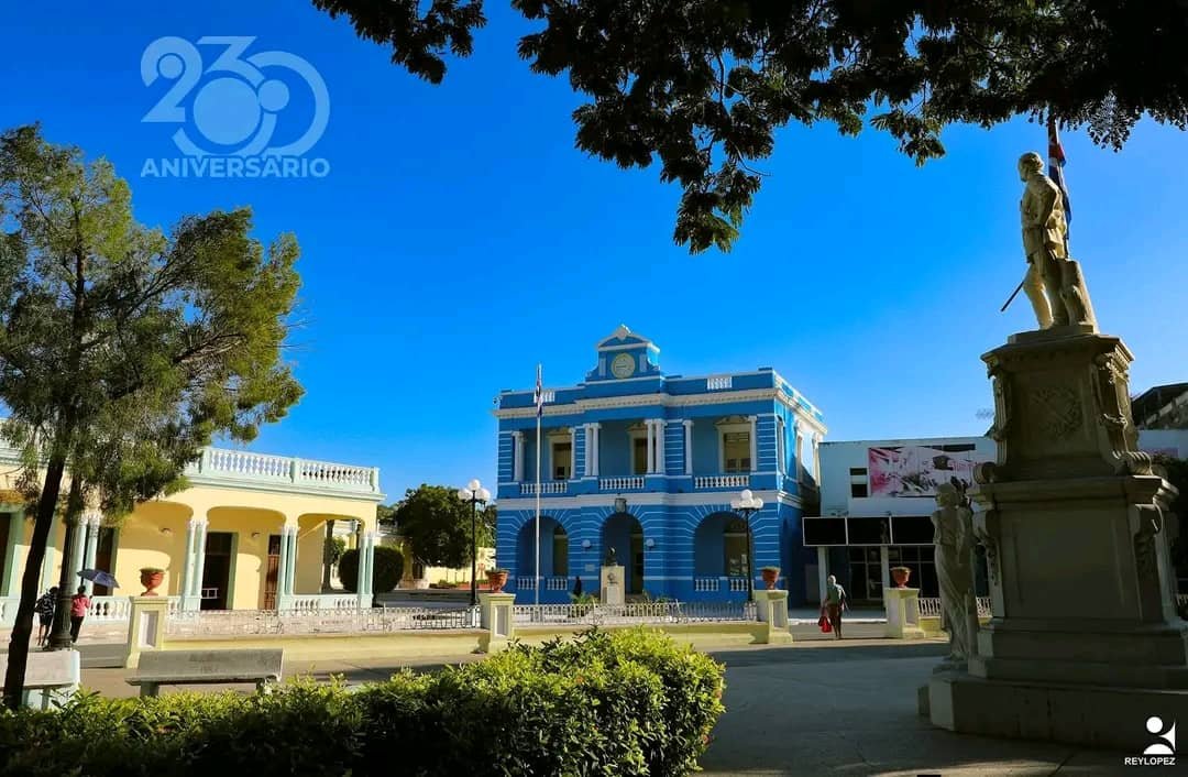 LastunasCo89617's tweet photo. Ciudad con sus puertas siempre abiertas. Ciudad que vive el día a día con el orgullo de sus habitantes. Tierra del Mayor General Vicente García y de El Cucalambé. Hospitalaria, hermosa, alegre... #LasTunas, 230 años de historia. Felicidades! 

@Elecciones_Cuba
@AlinaCENCuba https://t.co/PD2oCgUaUD