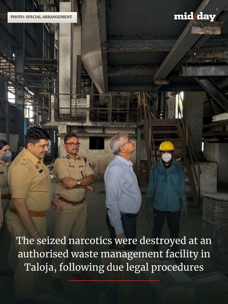 mid_day's tweet photo. Navi Mumbai Police destroyed 726 kg of seized narcotics worth Rs 26.30 crore in 201 cases at an authorised waste management facility in Taloja on Wednesday. The action was carried out under the ‘Nasha Mukt Navi Mumbai’ campaign following due legal procedures.

With this latest destruction, more than 1,000 kg of narcotics worth Rs 39.74 crore have been destroyed under the campaign.

✍️: Abhitash Singh

Read more: https://t.co/jV5hQSfLe6