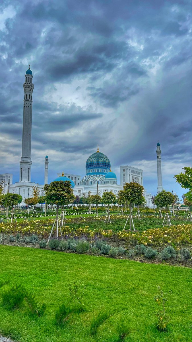 edipahmetztrk1's tweet photo. İmam Buhari Türbesi/ Semerkant 📍 https://t.co/qwcEUr5Ggt