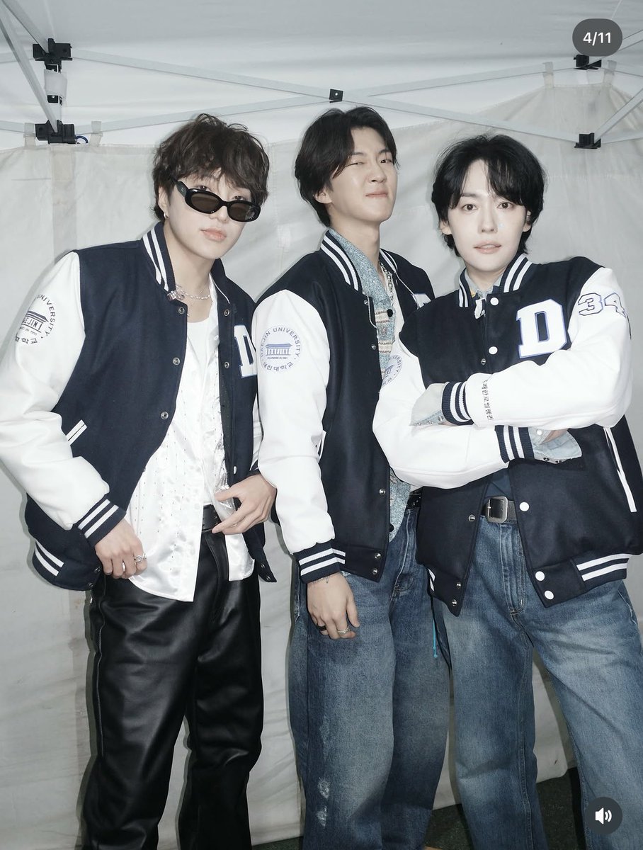 taikypinky's tweet photo. エーネ行く方が沢山フォローしてくださっているから宣伝するょ！！WINNERぜひ見てください❗️本編トップバッター❗️YGでBIGBANGの弟、treasureの先輩です❗️売りポイントはなんと言っても曲が良いです❗️海、ビーチ、ㄘʓミュージックが似合う夏の勝者❗️アルバムを4年以上出していないのに韓国では今年も10以上の大学祭に呼ばれて韓国の大学生たちが大合唱するアイドルです🥹💙
オタク人気＜＜＜大衆人気でチャートを取るアイドルなのでオタクだらけのフェスはなかなか、、弱点なのです、、ぜひよろしくお願いします🥹💙💙💙💙