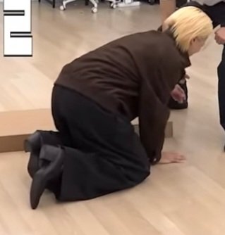 wsnrainn's tweet photo. heels x boots 🤤 https://t.co/KHORcMxA4d
