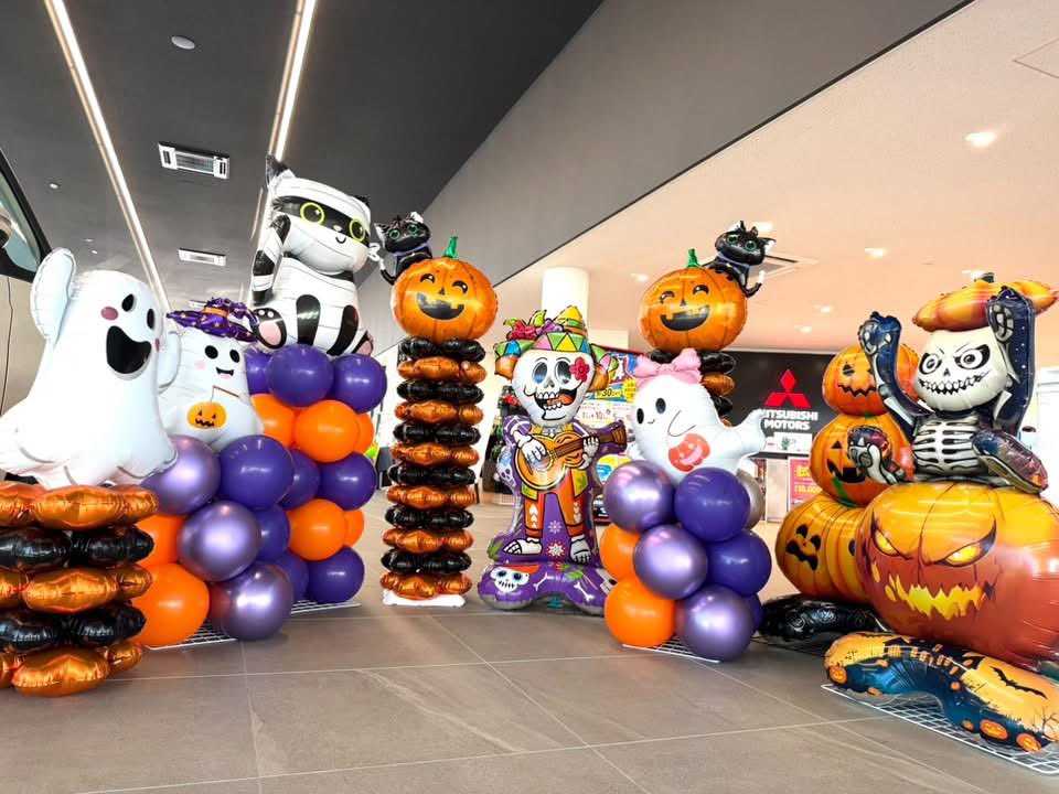 rena_magic's tweet photo. マジシャンRENAです

ハロウィンの季節がやってきました👻
おばけにかぼちゃ、
カラフルなバルーンで
ハロウィン仕様に大変身です✨

バルーンは好きな場所に移動したり、
組み合わせを変えたりして
お気に入りのフォトスポットになります。
見ているだけでも楽しいです🎃

#ハロウィンバルーン https://t.co/l1lyiauBLA