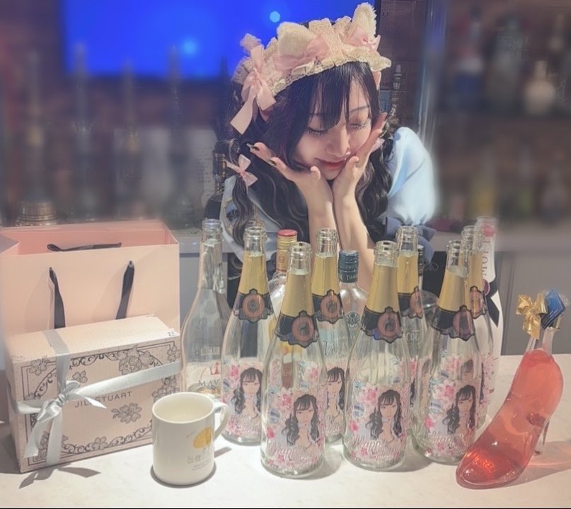 amuchi_777's tweet photo. あにぽり秋葉原のあむでした🫧

またどこかでお会いしましょう。
2年間ありがとう。とっても楽しかったです。 https://t.co/M2aNDuTCyw
