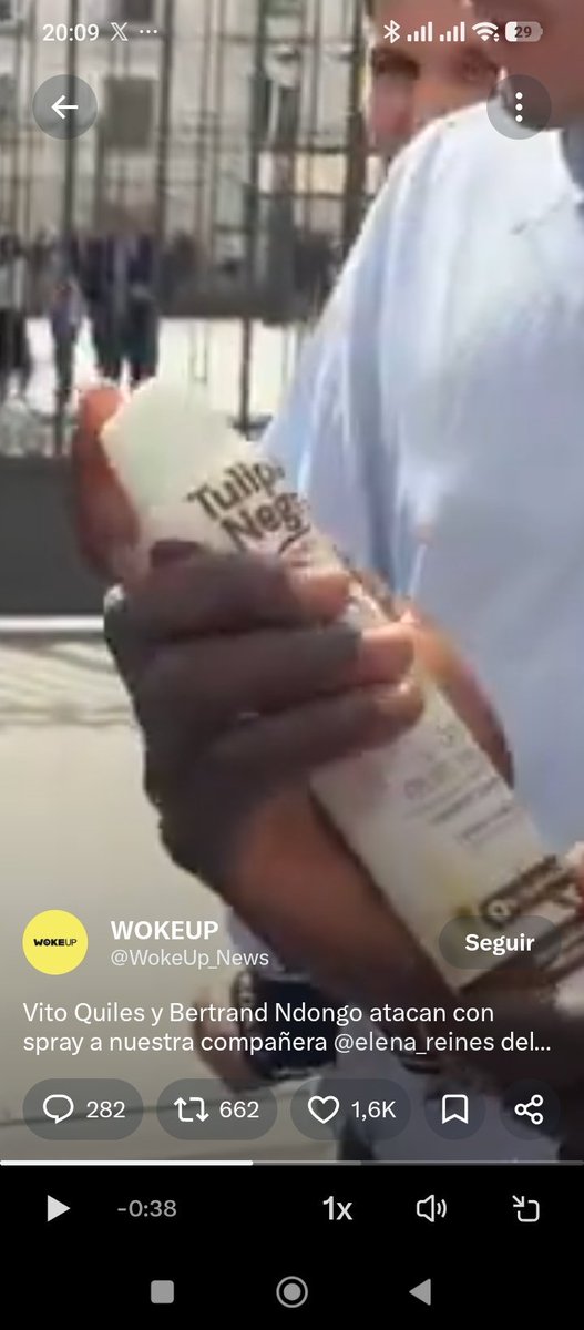 CucaLaGuarra's tweet photo. Puta diosa @elena_reines "échatelo tú en la boca" jajajaja

y que haya elegido TULIPÁN NEGRO!!! estoy llorando de la risa! https://t.co/l23o43E8l8