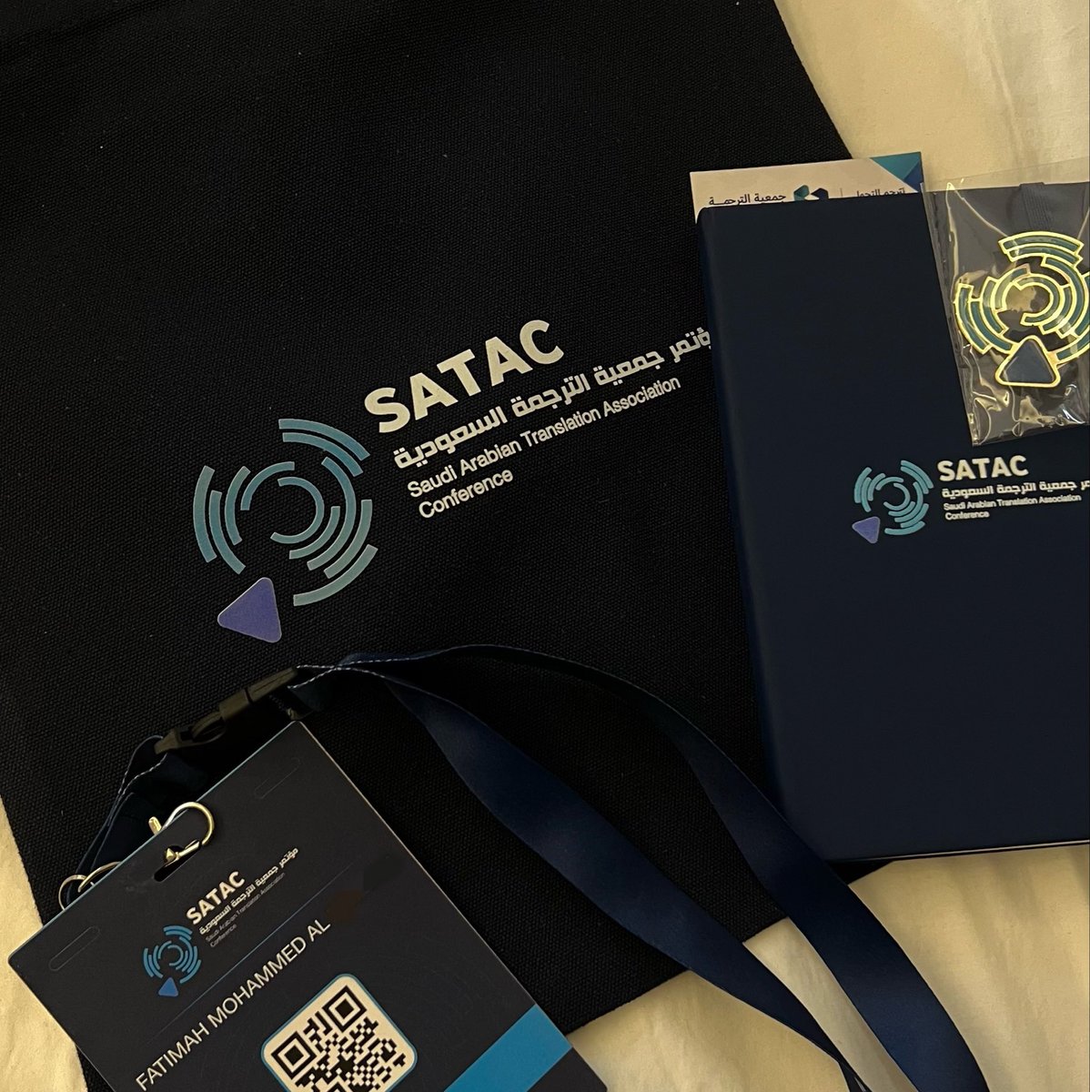 Winter_ll7's tweet photo. My first ever conference! 
Today was my first time attending a conference, and I genuinely had such a lovely experience. I learned a lot and really enjoyed every moment of it.🤍🤍
#الترجمة_في_عالم_يتحول 
#SATAC 
#ksu https://t.co/rHUsrdy1l5
