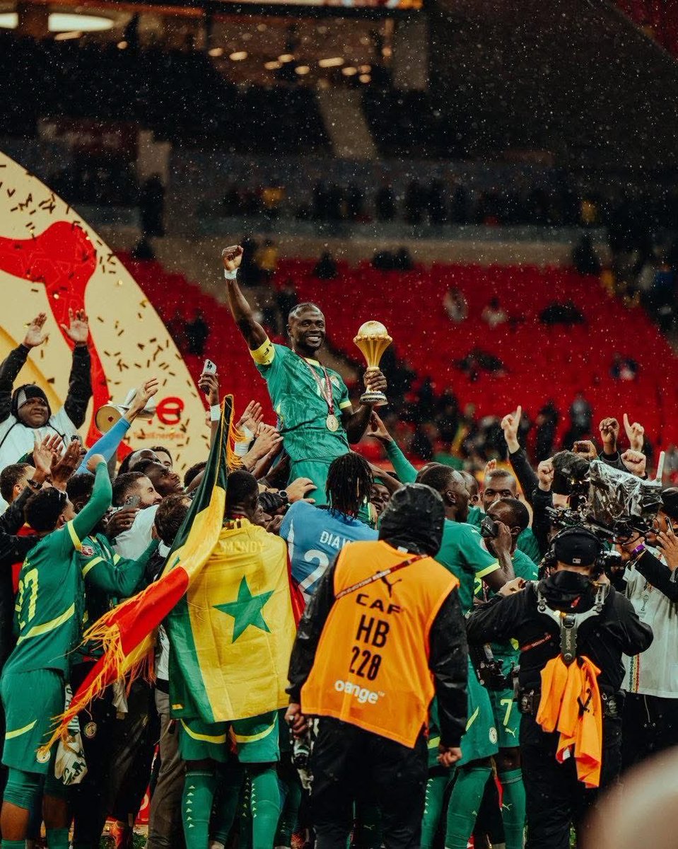 alamine211's tweet photo. @LionTimes_ Un match de foot on le gagne sur un terrain de football https://t.co/SygygJctPZ
