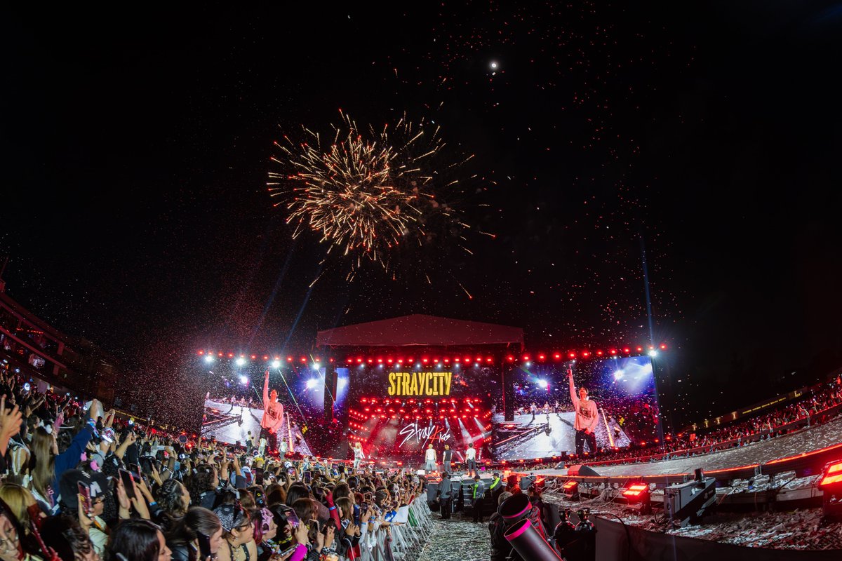 skzinfoespmx's tweet photo. Nuevas fotos de Stray Kids en el Estadio GNP durante STRAYCITY MÉXICO día 2 🔥🇲🇽 https://t.co/87h88vDmSW