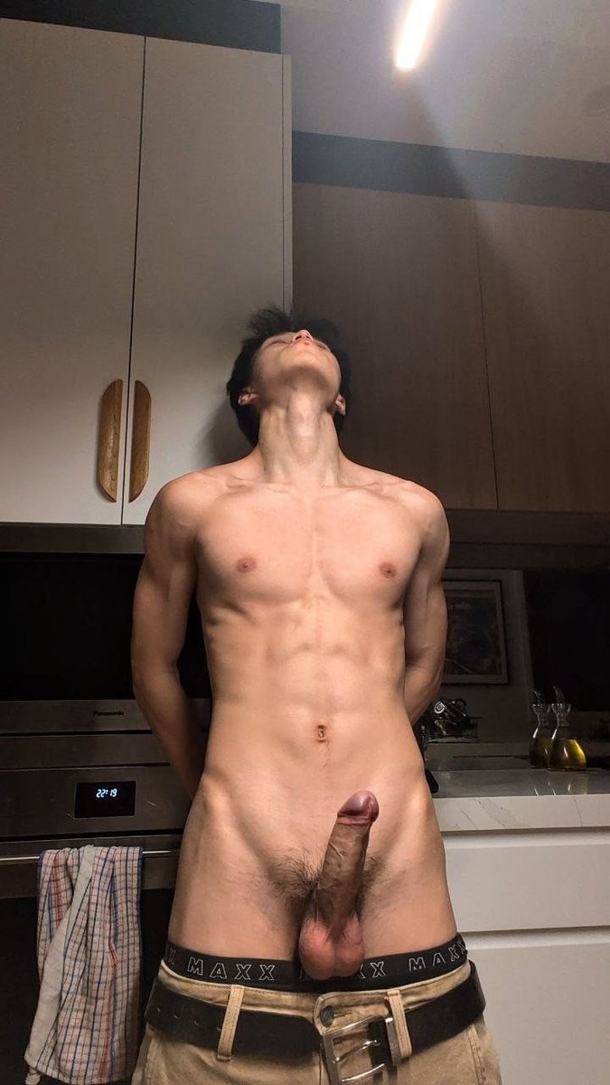 amerharbi12's tweet photo. 国庆假期期间想吃大鸡巴的骚货来 主播不立高冷人设###关注私信约 https://t.co/GJUyKj39y9