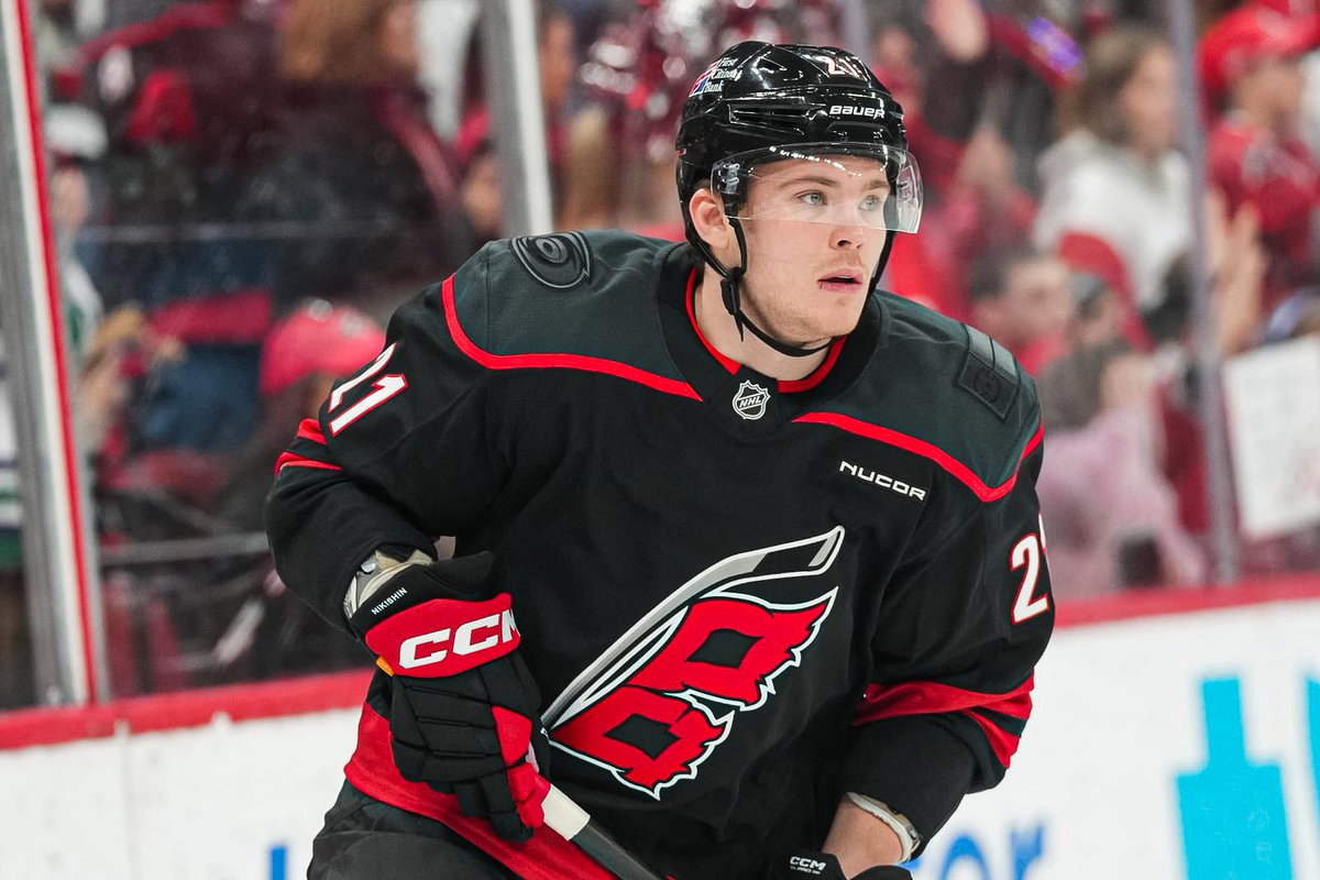 GinoHard_'s tweet photo. Alexander Nikishin has reportedly turned down an 8-year contract offer from the Hurricanes worth $5.5M-$6M AAV 👀

Nikishin is believed to be seeking around $9M AAV on a five-year deal and reportedly has interest in Los Angeles.

(via @FriedgeHNIC) https://t.co/PE9wwzMv7f