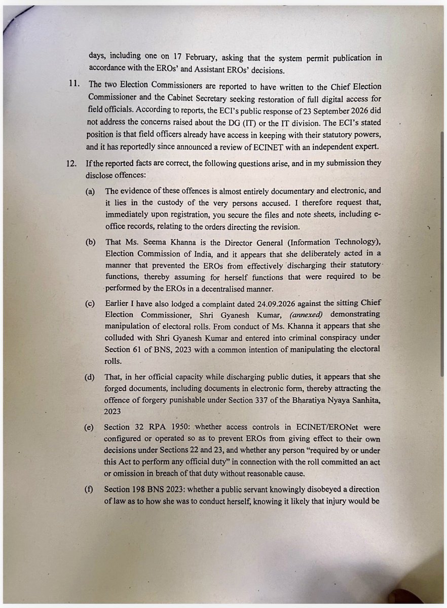 MahuaMoitra's tweet photo. Filed a  complaint to register FIR against Seema Khanna DG IT @ECISVEEP at Parliament Street PS today. SHO asked for time till 5th to see if case made out for FIR. Told him I will be back on 6th to follow up. @MamataOfficial @RahulGandhi https://t.co/1JsrmvTVKL