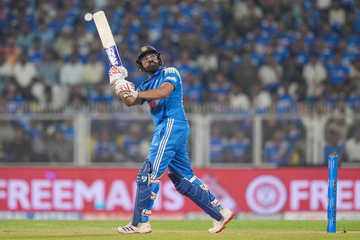 ShivVrandavan's tweet photo. 🇮🇳🏏 शानदार जीत, ऐतिहासिक जज़्बा..

भारतीय क्रिकेट टीम ने 406 रनों के विशाल लक्ष्य का सफलतापूर्वक पीछा करते हुए वेस्टइंडीज को 8 विकेट से पराजित कर देशवासियों को गौरवान्वित किया..

यह विजय भारतीय टीम के दृढ़ संकल्प, अनुशासन, सामूहिक प्रयास और अदम्य आत्मविश्वास का शानदार उदाहरण है।
इस ऐतिहासिक जीत के लिए पूरी टीम इंडिया को हार्दिक बधाई एवं आगामी मुकाबलों के लिए ढेरों शुभकामनाएँ!!@GloboNews 

#TeamIndia #IndiaWin #INDvsWI