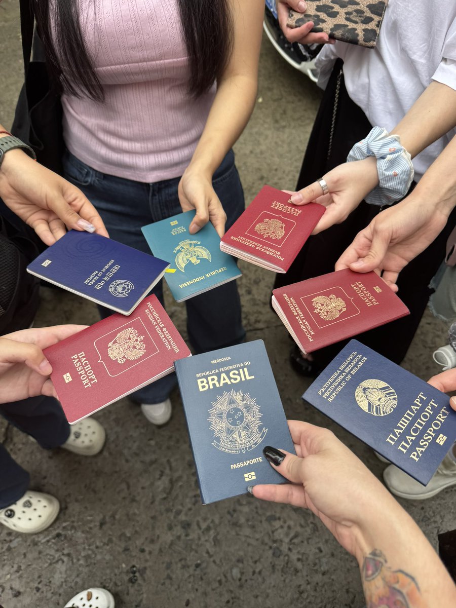 DonaLarocas's tweet photo. Agora é oficial vou estudar Mandarim na 2ª melhor universalidade de comunicação da China, a CUZ🥹🇨🇳 to muuuito feliz, me sinto realizando um sonho. https://t.co/CXqsZ040x6