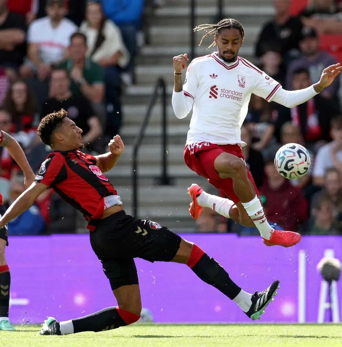DailyFootyTakes's tweet photo. 🗣️ “The only thing he must work on is his finishing.”

Thierry Henry drops a truth bomb on Bradley Barcola’s start at Liverpool  and he’s not worried at all. 
"He just arrived at Liverpool, he doesn't speak English, and the style of play is different, with a different intensity in the league.

It's not an easy environment to start in... but in 1v1 situations, he is fearless, and he is fast."

Zero goals and zero assists in his first 5 games, but the quality is undeniable. Is it only a matter of time before he explodes in the Premier League?