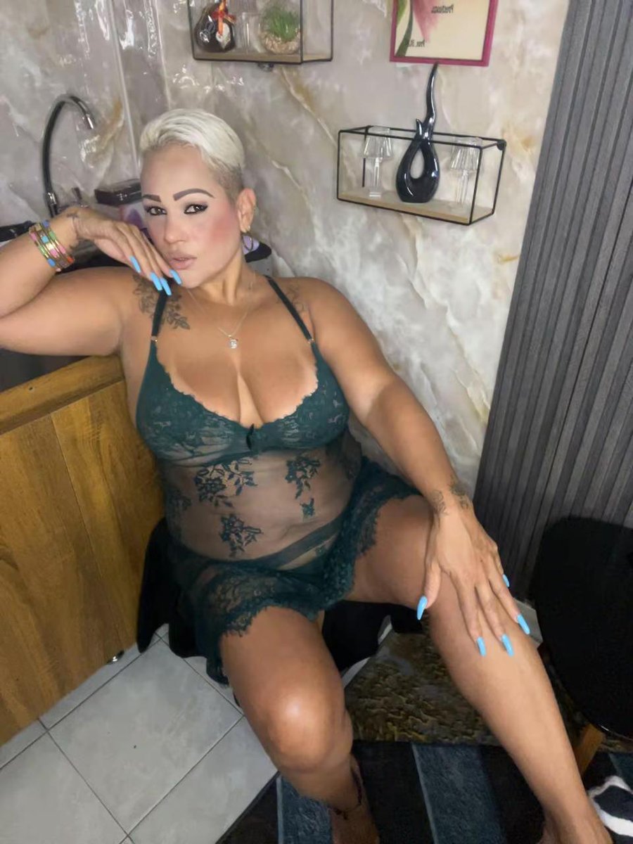 GianellaCo97553's tweet photo. In lingerie it is your kitchen waiting to serve you
What do you have in mind for us today?
https://t.co/5CrItOkwmn
#WednesdayOn #online https://t.co/ALSjE75DBt