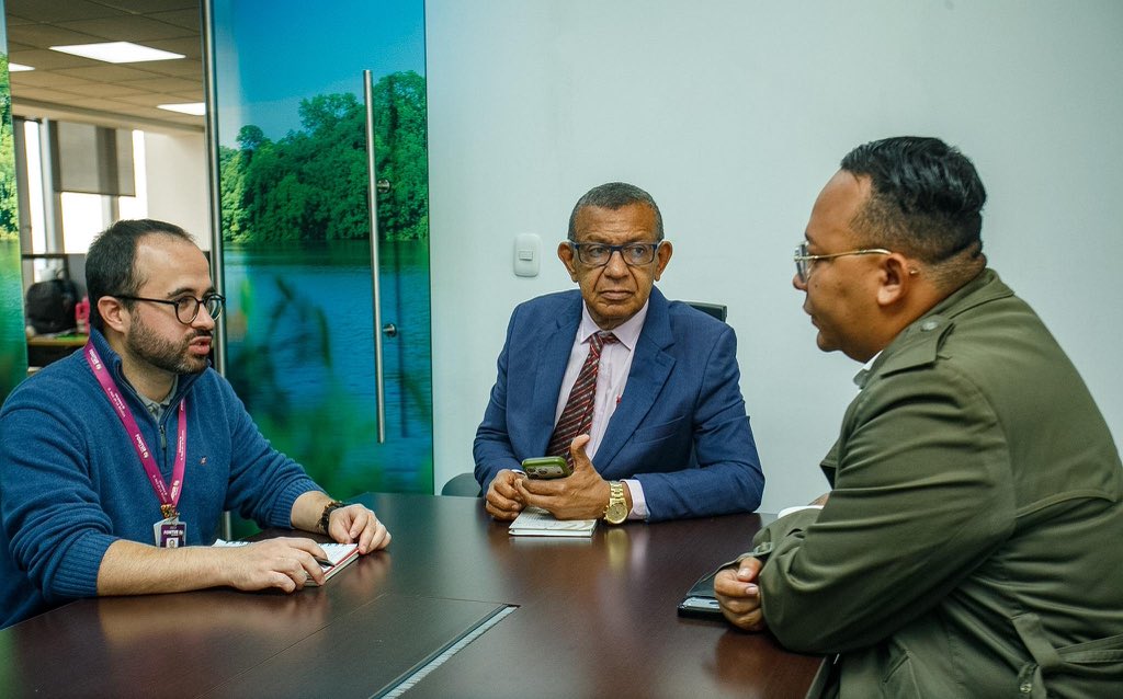 fonturcol's tweet photo. 1/2 ¡Estamos #FirmesPorElTurismo y con las regiones!

En cumplimiento del compromiso del presidente Abelardo De La Espriella (@ABDELAESPRIELLA ) con los territorios, y por instrucción del @MincomercioCo , Mauricio Gómez Amín (@MauricioGomezCO )la gerente general de Fontur, María Isabel Campo Cuello (@mariaicampoc ), se reunió con Álvaro Alcides, presidente de la Fundación Cultura y Desarrollo, para avanzar en la realización de la 49.ª edición del Festival Nacional de Compositores de Música Vallenata.